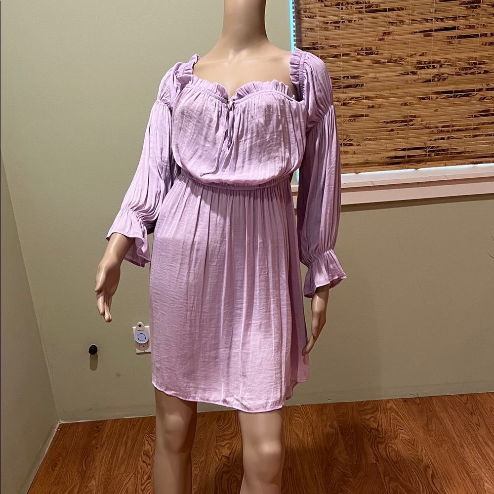 Forever 21 Light Lavender Long Sleeve Pleated Dress Size 8